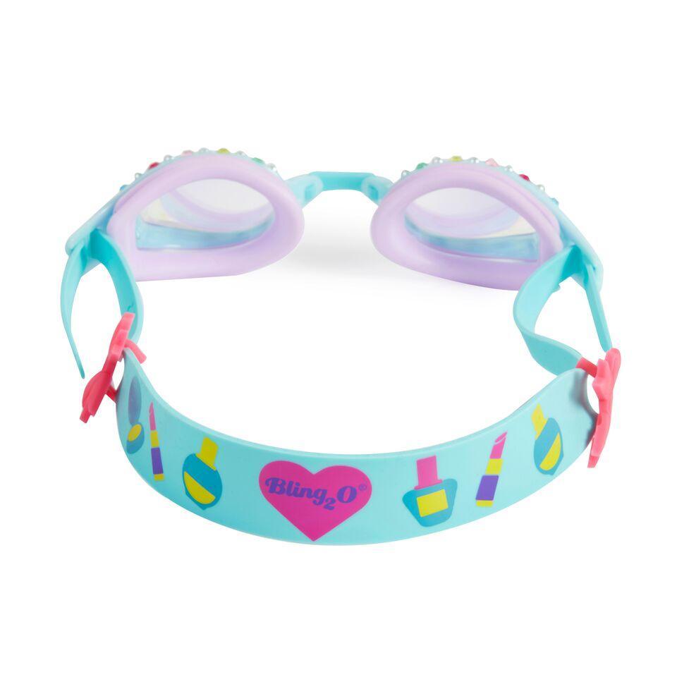 Breakfast at the pool