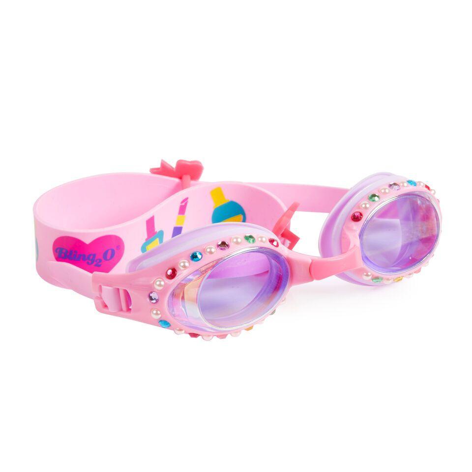 Breakfast at the pool