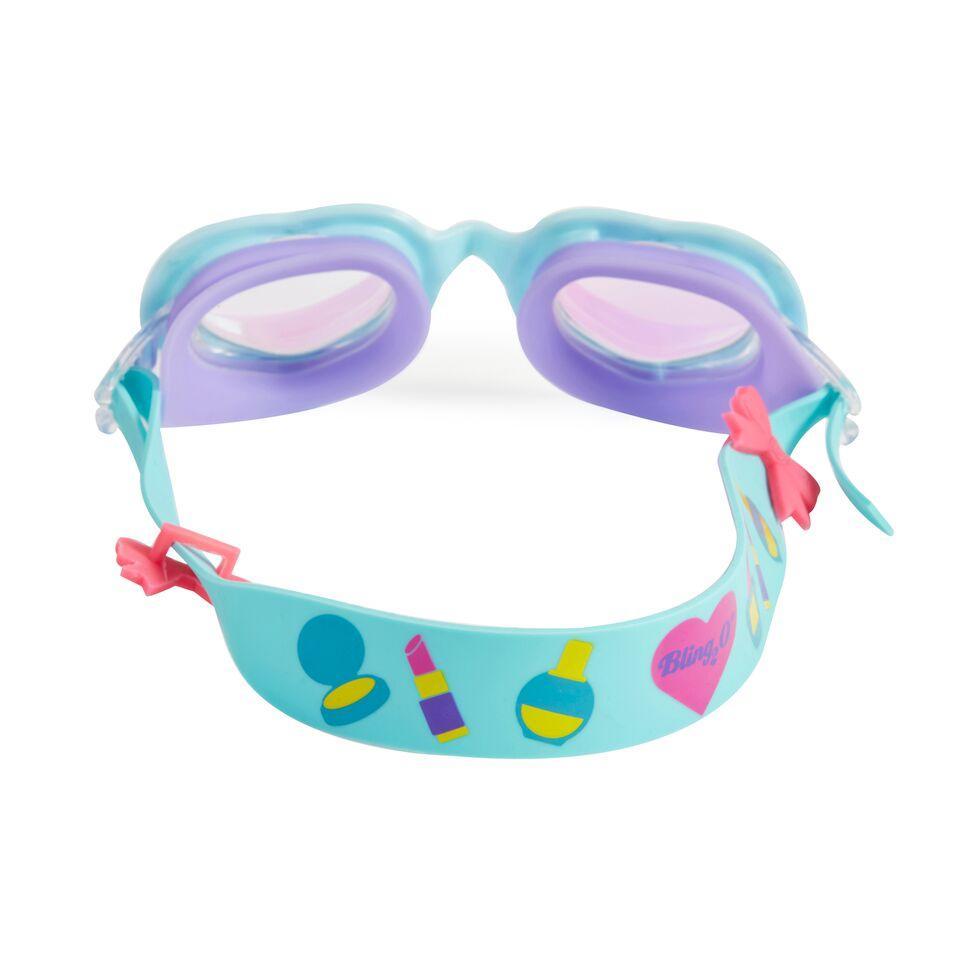 Breakfast at the pool